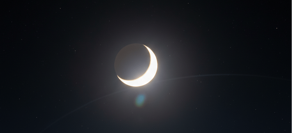 A realistic view of Venus shining at its brightest in 2026, appearing as the brightest object in the sky before sunrise or after sunset